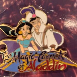 Disney magic kingdom Aladdin and Jasmine Enamel Pin